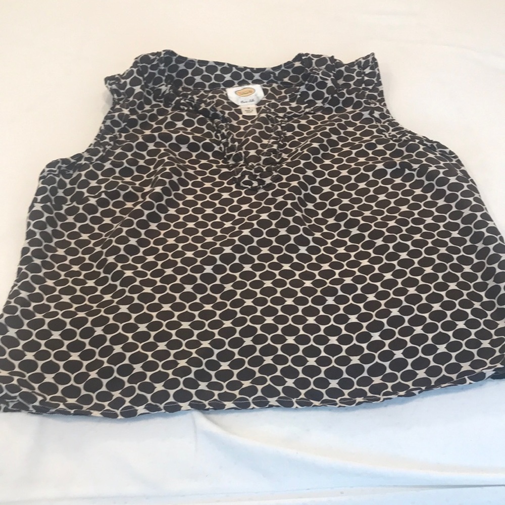 Sleeveless Top